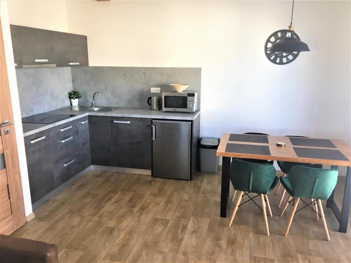 Horske Apartmany Na Pastvinach Vaclavov u Bruntalu Eksteriør billede